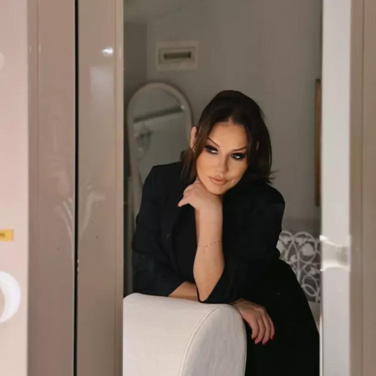 Deniz Seki’den samimi açıklama: “Doyamadım” şarkısının ilham kaynağı kim?-Bursa Hayat-2