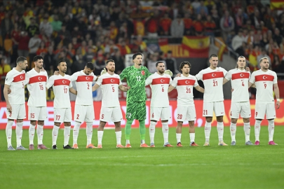 Rakip Romanya: A Milli Takım için nefesler tutuldu