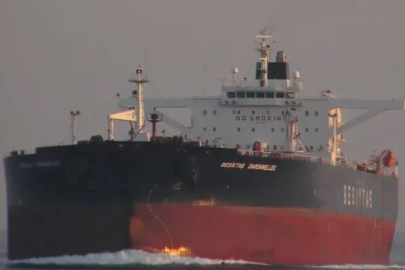 Karadeniz'de korkutan patlama! Türk tankerine drone isabet etti