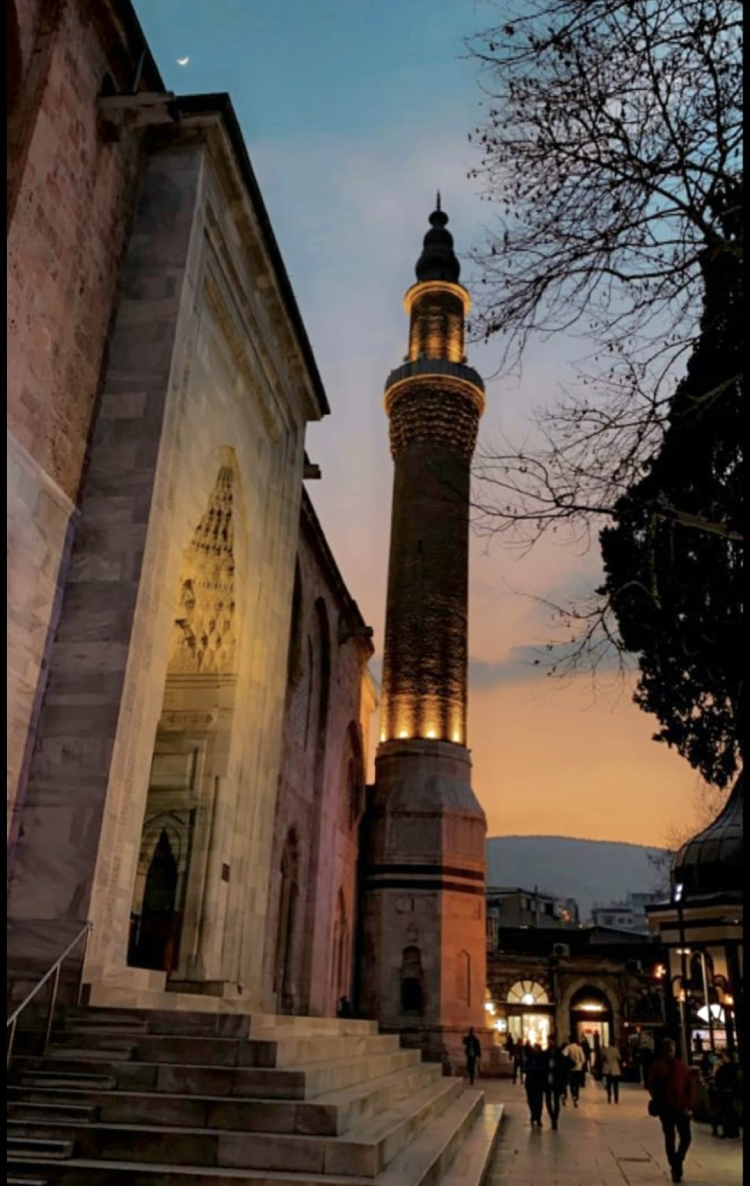 Ulucami: Şehrin kalp noktası -Bursa Hayat-2