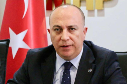 MHP’de şok istifa! İzzet Ulvi Yönter görevini bıraktı