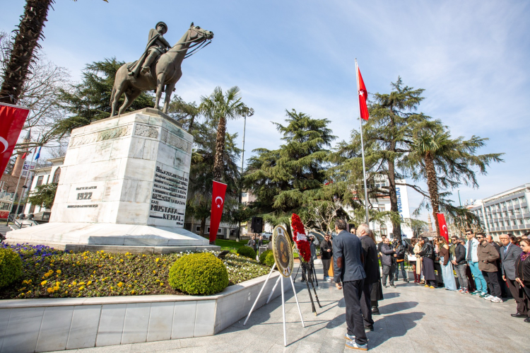 27 Mart Dünya Tiyatro Günü Bursa’da sanatla birlikte anıldı - Bursa Hayat Gazetesi-3