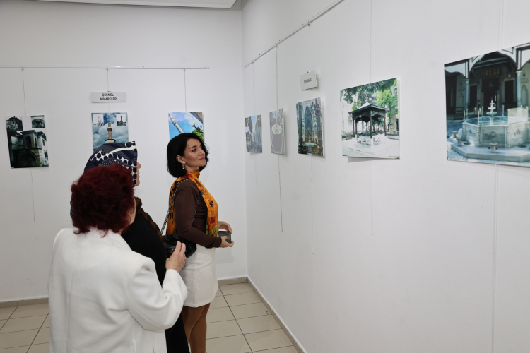 Bursa’da 700 yıllık çeşme kültürü sergisi sanatseverlerle buluştu - Bursa Hayat Gazetesi-4