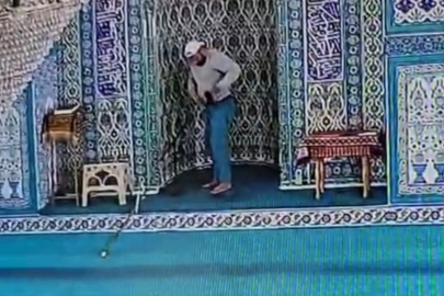 Bursa’da ilginç hırsızlık! 3 camiyi aynı yöntemle hedef aldı