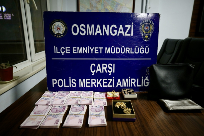 Bursa'da unutulan altın ve nakit dolu çanta sahibine ulaştırıldı