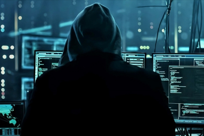 İzmir'de siber dolandırıcılık şebekesi çökertildi