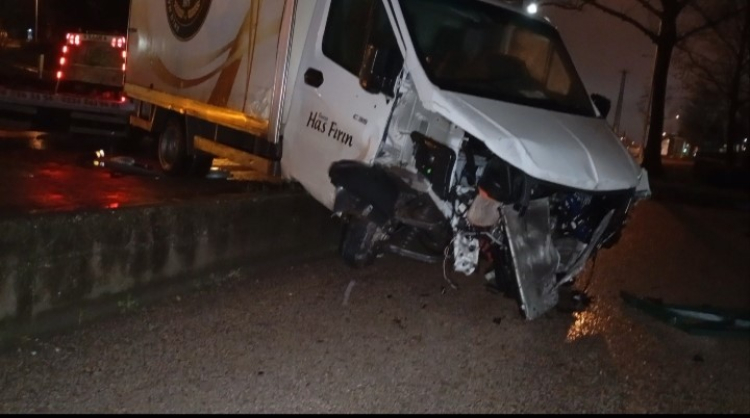 Bursa’da yardım etmek isterken kazaya karıştı!-Bursa Hayat-2