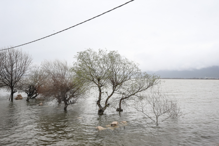 Bursa’da sağanak etkisi: Küçük Venedik Gölyazı’da sular yükseldi!-Bursa Hayat Gazetesi-3