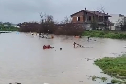 Bursa’da sağanak yağış tarlaları sular altında bıraktı!