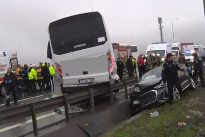 Görev yolunda kaza: 16 polisin yaralandığı kazada acı haber geldi
