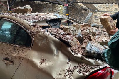 Uludağ eteklerinde faciadan dönüldü: İstinat duvarı çöktü!