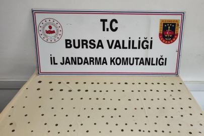 Bursa’da tarihi eser operasyonu: 137 sikke ele geçirildi