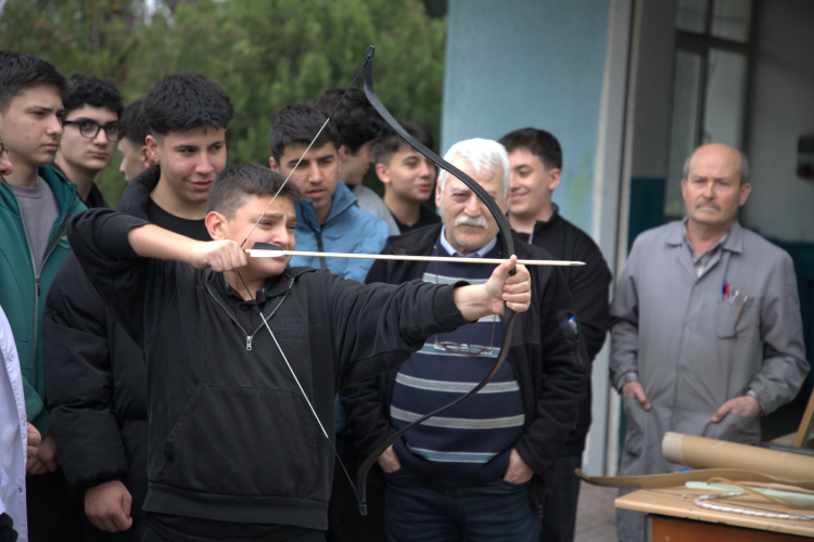 Bursa’da öğrenciler, Nevruz’u geleneksel etkinlikle kutladı-Bursa Hayat-2