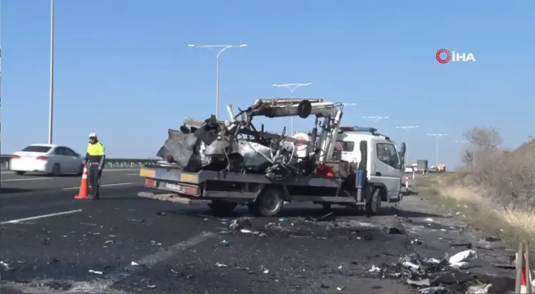 Ankara’da kabus gibi kaza! 5 kişi hayatını kaybetti-Bursa Hayat-2