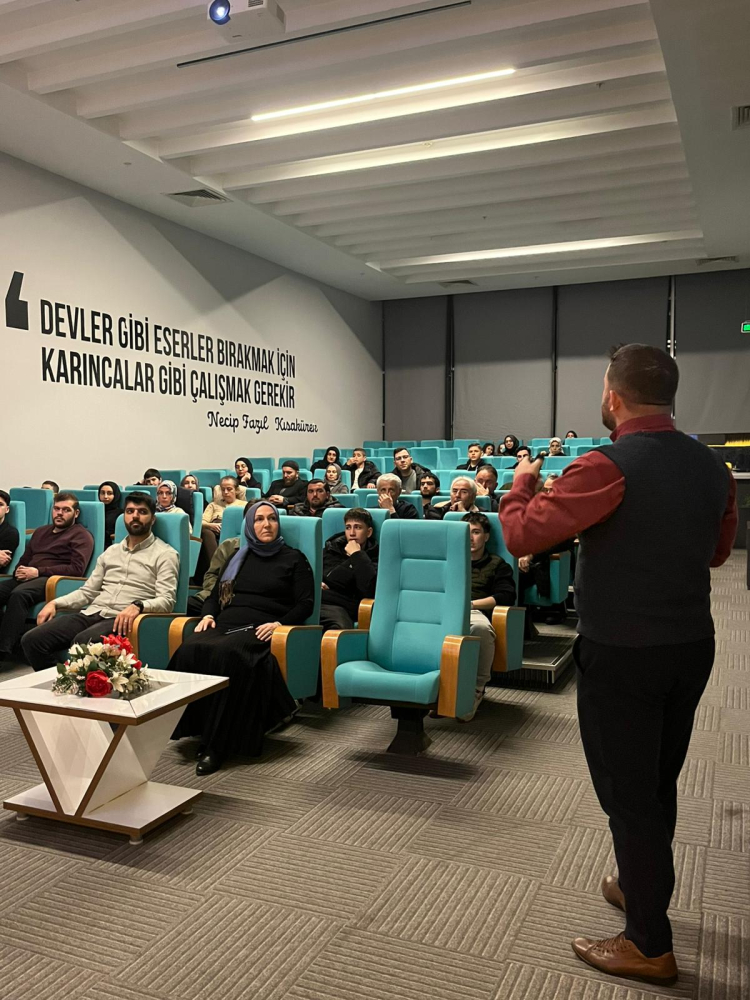 Yıldırım’ın gençleri Kuruluş Dönemi’nin ruhunu 'Şehir ve Tarih Atölyesi' ile keşfediyor -Bursa Hayat-2