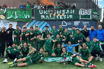 Bursaspor U19’da şampiyonluk coşkusu