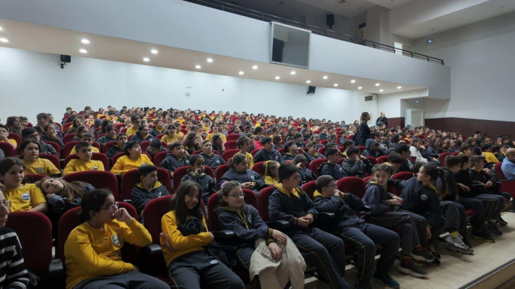 Bursa’da çevreci buluşma! Gelecek nesiller için atık yönetimi masaya yatırıldı -Bursa Hayat-2