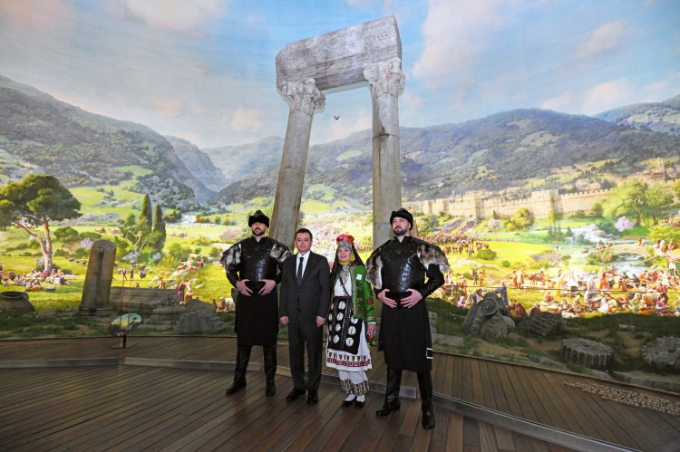 Osmangazi’de fetih coşkusu 700. yıla özel programlar başladı - Bursa Hayat Gazetesi-2