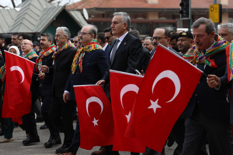 Bursa’nın fethinin 700. yılı coşkuyla kutlandı!-Bursa Hayat-3