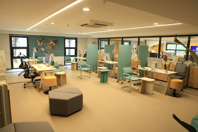 BUÜ araştırma ekosistemini güçlendirecek yeni ofislerini açtı-Bursa Hayat-3