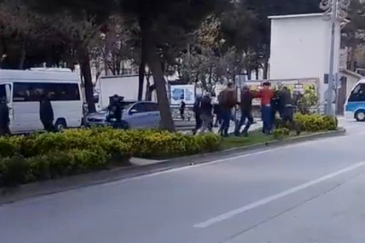 Bursa’da park kavgası! Tekmeler havada uçuştu