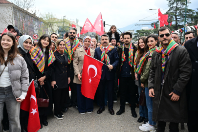 Kuruluş Orhan dizisi oyunları fetih törenlerinde Bursalılarla buluştu