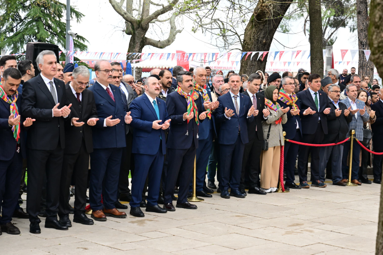 Kuruluş Orhan dizisi oyunları fetih törenlerinde Bursalılarla buluştu - Bursa Hayat Gazetesi-7
