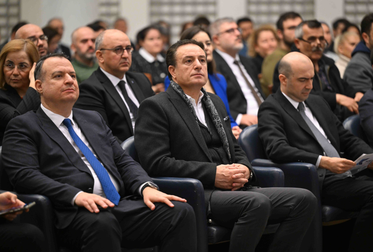 BTSO’da kritik toplantı: KOBİ’ler dijital dönüşümle güçleniyor - Bursa Hayat Gazetesi-2