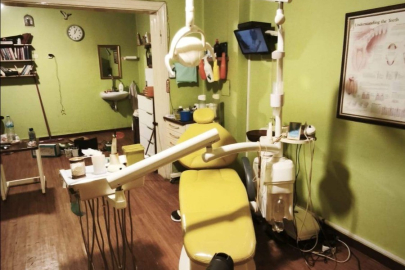 Bursa'da sahte belgelerle diş hekimliği yaptı polis baskınıyla yakalandı