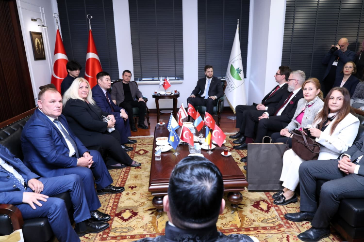 Bursa'nın fethinin 700'üncü yılında Osmangazi'de kardeş şehirler buluşması - Bursa Hayat Gazetesi-2