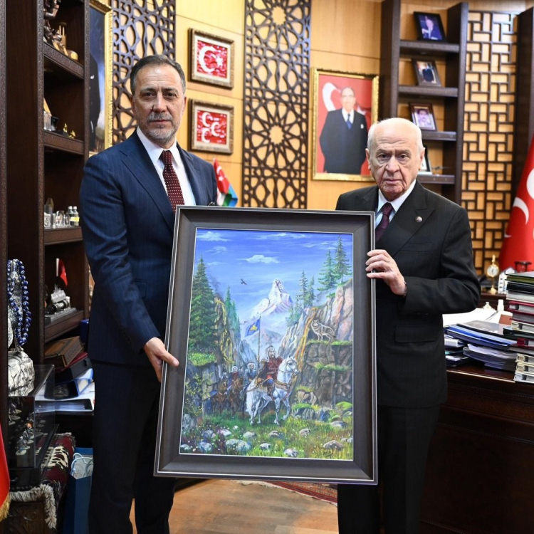 MHP, İstanbul il ve ilçe teşkilatlarını feshetti -Bursa Hayat-2