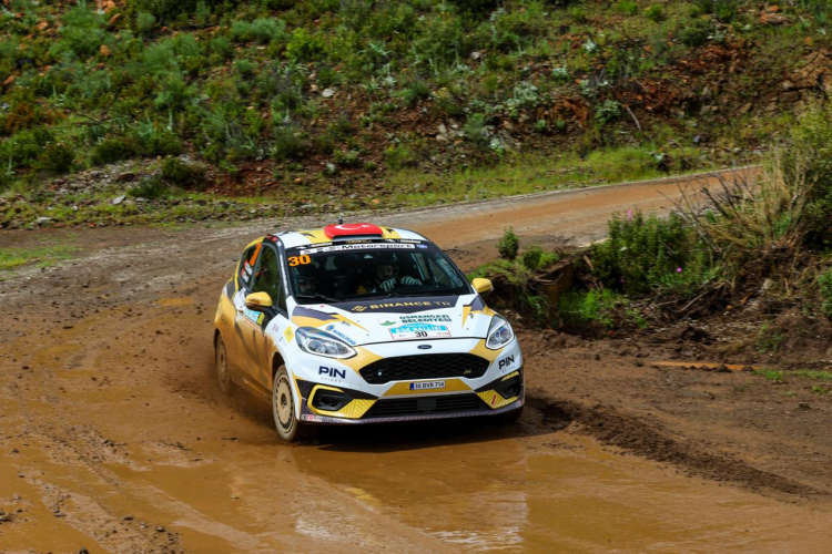 Marmaris’te çifte kupa: Kübra Denizci Keskin sezona güçlü başladı - Bursa Hayat Gazetesi-2