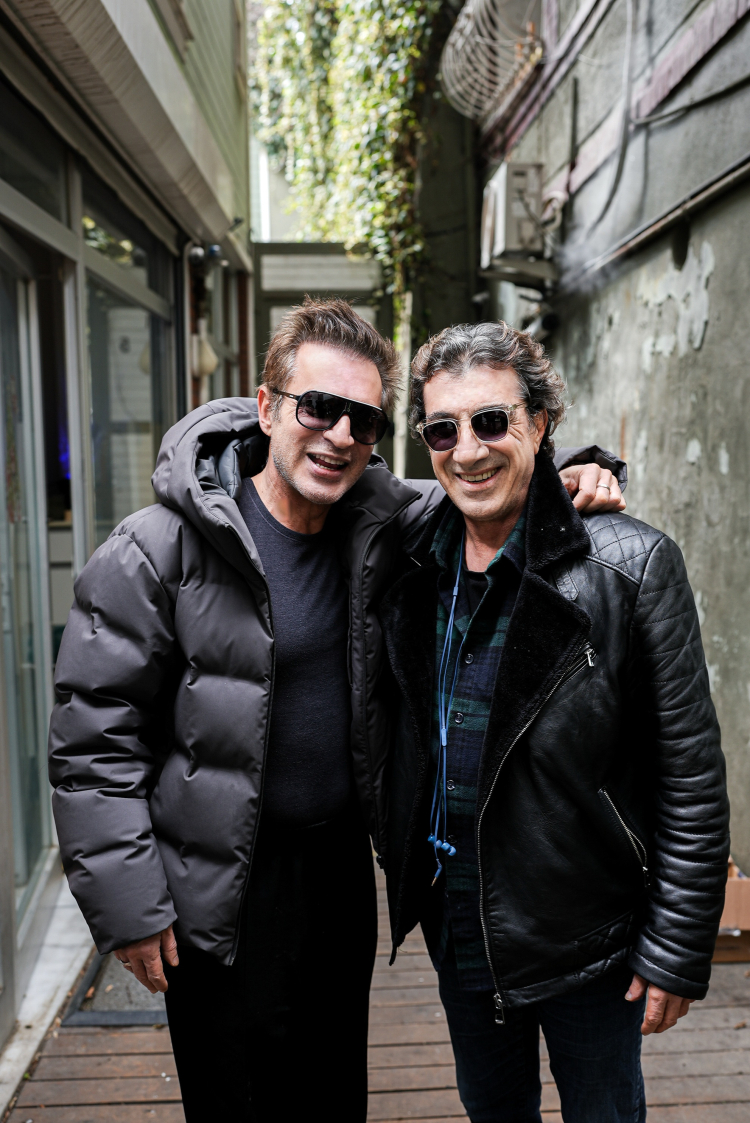 Ayna 30. yılına yıldızlar geçidiyle giriyor!-Bursa Hayat-2