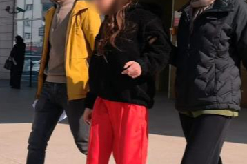 Bursa’da bıçaklı kavga şüphelisi çıkarıldığı mahkemece tutuklandı