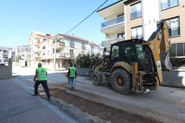 Bursa İnegöl'de üstyapı atağı: 11 sokakta çalışmalar sürüyor - Bursa Hayat Gazetesi-4
