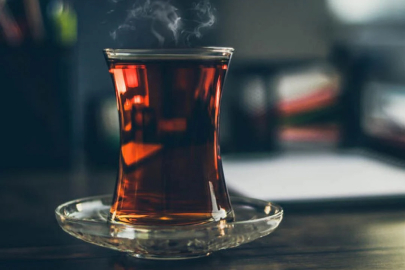 Çay severler dikkat: Fiyatlar bugünden itibaren yükseldi!