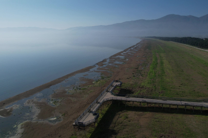 İznik Gölü’nden endişelendiren görüntü!