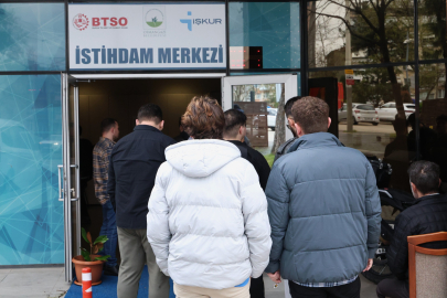 Osmangazi Belediyesi’nin katkılarıyla 35 kişi daha iş sahibi oldu
