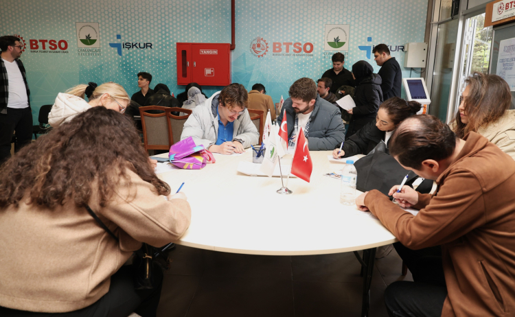 Osmangazi Belediyesi’nin katkılarıyla 35 kişi daha iş sahibi oldu - Bursa Hayat Gazetesi-2