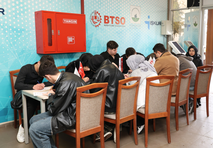 Osmangazi Belediyesi’nin katkılarıyla 35 kişi daha iş sahibi oldu - Bursa Hayat Gazetesi-4