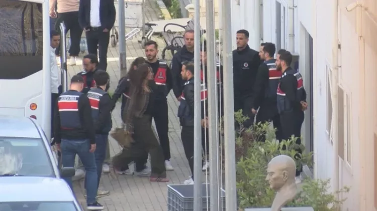 Ünlülere büyük operasyon! 5 isim adliyeye sevk edildi…-Bursa Hayat-4