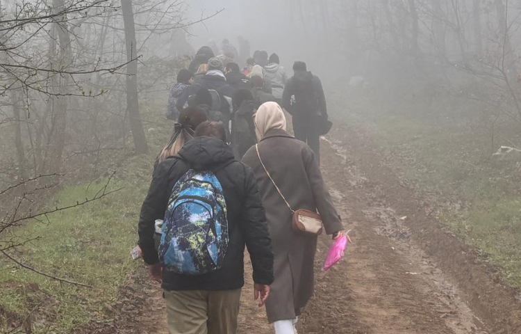 Bursa’da kanser farkındalığına karşı 7,5 kilometre yürüdüler - Bursa Hayat Gazetesi-3