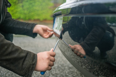 Standart dışı plakalara ücretsiz değişim! Araç donanımlarında ise yeni kurallar yolda