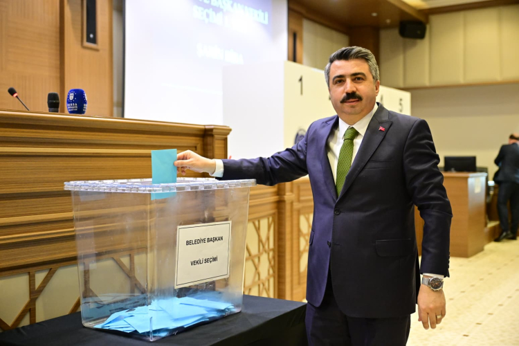 Bursa Büyükşehir Belediyesi'nde yeni dönem: Şahin Biba Başkan Vekili seçildi -Bursa Hayat-4