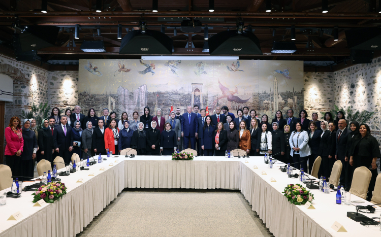 Erdoğan’dan kadın kollarına ve küresel siyasete değerlendirme!-Bursa Hayat-4