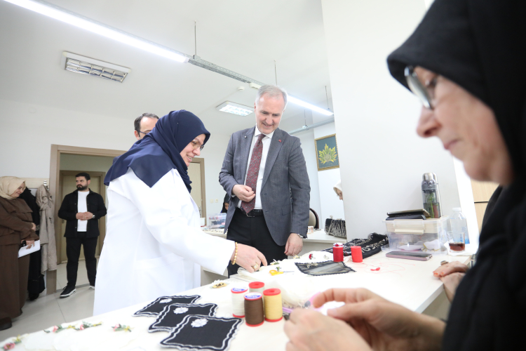 Başkan Alper Taban’dan İNESMEK kurslarına yerinde ziyaret - Bursa Hayat Gazetesi-3