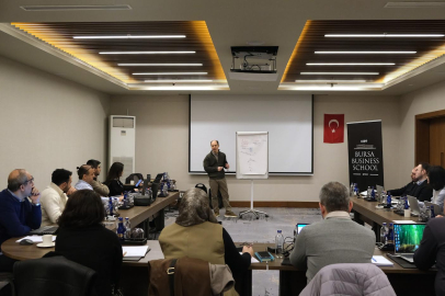 Bursa Business School’da yapay zeka çıkarması
