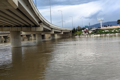 Bursa’da alternatif yol faciaya dönüştü: Sürücü kayıp!