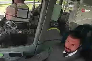 Otobüs şoföründen iç ısıtan görüntü: Görevinin ötesine geçti