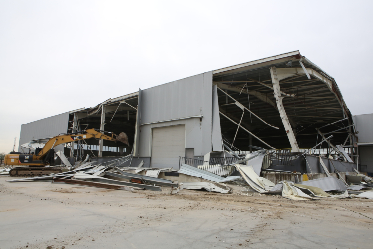 Nilüfer’de kaçak depoya yıkım: 4 bin metrekarelik yapı kaldırıldı!-Bursa Hayat-2